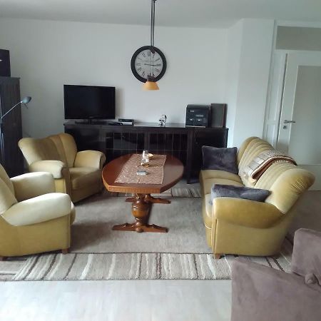 Ferienwohnung Menzel Gedern Bagian luar foto